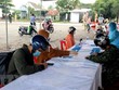 Khai báo y tế tại chốt soát phòng, chống dịch COVID-19. (Nguồn: TTXVN).