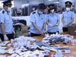 Hải quan thu giữ hơn 60.000 viên thuốc nhập lậu, được dùng trong điều trị COVID-19 như, Favipiravir Tablets 200 mg, Fabiflu 400 mg, Baricitinib, Molnupiravir Capsules… (Ảnh: Vietnam+).
