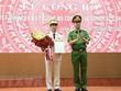 Trung tướng Nguyễn Duy Ngọc, Thứ trưởng Bộ Công an, trao Quyết định bổ nhiệm Thượng tá Trần Văn Phúc giữ chức vụ Giám đốc Công an tỉnh Thái Bình. (Ảnh: TTXVN phát).