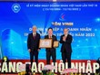Ông Huỳnh Thanh Tứ - Phó Tổng giám đốc Hưng Thịnh Incons đại diện nhận giải thưởng“Sản phẩm, Dịch vụ tiêu biểu Thành phố Hồ Chí Minh năm 2022”.