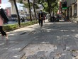 Nhiều tuyến phố lát đá tại Hà Nội nhanh chóng xuống cấp sau thời gian ngắn sử dụng.