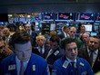 Phố Wall lại giảm mạnh do lo ngại FED sớm tăng lãi suất và khủng hoảng Ukraine lan rộng - Ảnh: Reuters