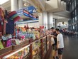 Dịch vụ, chất lượng hàng hoá tại sân bay thường bị chê là chưa tương xứng với giá cả