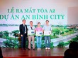 Các khách hàng may mắn trúng giải thưởng giá trị tại lễ mở bán Tòa A2 An Bình City