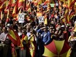 Người Tây Ban Nha biểu tình ở Madrid phản đối Catalonia tuyên bố độc lập. Ảnh:AFP.