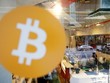 Giá Bitcoin hiện tại chưa bằng nửa đỉnh tháng 12 năm ngoái. Ảnh:Reuters