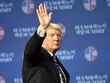Tổng thống Mỹ - Donald Trump vẫy tay chào kết thúc họp báo sau hội nghị thượng đỉnh Mỹ - Triều tại Hà Nội ngày 28/2.Ảnh: Giang Huy