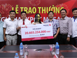 à M.H (ngụ Cần Thơ) lãnh giải thưởng trị giá hơn 20 tỷ đồng sau khi mua 40.000 đồng tiền vé số.