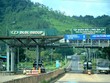 Trạm thu phí BOT của Đức Long Gia Lai tại núi Hàm Rồng.