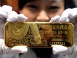 Nhà đầu tư Trung Quốc đang mạnh tay mua vàng, khiến giá không ngừng tăng. Ảnh: AFP