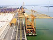 Cảng Lạch Huyện là một trong các dự án có sự tham gia của doanh nghiệp Pháp, mở thêm không gian hợp tác đầu tư và kết nối chuỗi cung ứng khu vực. Ảnh: Đ.T
