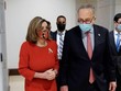 Chủ tịch Hạ viện Nancy Pelosi và Lãnh đạo đa số Thượng viện Charles Schumer. Ảnh: Reuters 