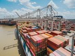 Ngành vận tải biển chuyển hướng sản xuất container ra khỏi Trung Quốc