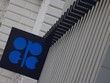 OPEC+ tiếp tục trì hoãn kế hoạch tăng sản lượng thêm một tháng