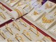 Đà tăng kỷ lục của vàng chững lại trước kỳ vọng Fed giữ lãi suất cao và đồng đô la mạnh
