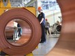 Bão lớn và nguồn cung thắt chặt đẩy giá đồng tăng vọt