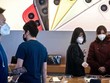 Số ca nhiễm Covid-19 ở Mỹ tăng kỷ lục, Apple đóng cửa trở lại hàng loạt cửa hàng