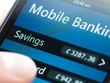Mobile banking có tính năng chuyển tiền nhanh 24/7 hay không