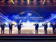 Ông Bùi Hoàng Phương - UV Dự khuyết BCHTW Đảng, Thứ trưởng Bộ Khoa học và Công nghệ (thứ 3 từ phải sang), ông Phạm Tiến Dũng – Phó Thống đốc NHNN Việt Nam (thứ 3 từ trái sang) cùng Ban lãnh đạo LPBank và Vietnam Post thực hiện nghi thức chúc mừng 15 năm hợp tác chiến lược giữa hai đơn vị