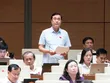 Các Đại biểu thảo luận ở hội trường sáng 11/8.