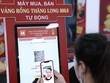 Mua vàng bằng máy "ATM" trước ngày Vía Thần tài