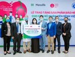 Manulife Việt Nam cùng Cộng Đồng Bầu tặng bảo hiểm cho đội ngũ bác sĩ tại các bệnh viện phụ sản 
