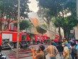 Cháy trên đường Hai Bà Trưng TP HCM. Ảnh Lê Toàn