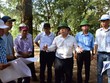 Chủ tịch UBND tỉnh Thừa Thiên Huế Phan Ngọc Thọ đi kiểm tra khảo sát khu vực đầu tư tuyến đường ven biển.