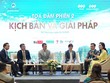 Các khách mời cùng trao đổi đưa ra những đóng góp để giúp phát huy chương trình kích cầu lần 2 của Quảng Ninh.