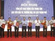 Lãnh đạo TP. Hải Phòng trao Quyết định tiếp nhận, điều động, bổ nhiệm và tặng hoa chúc mừng các đồng chí lãnh đạo Trung tâm nhận nhiệm vụ mới tại Hội nghị tổng kết hoạt động của Trung tâm ngày 27/6/2020