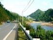 Một đoạn Quốc lộ 9 lên cừa khẩu Lao Bảo.