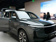 Mẫu xe thể thao đa dụng Li One của Li Auto trưng bày tại một showroom ở Bắc Kinh, Trung Quốc. Ảnh: Reuters