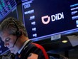 Trung Quốc tuyên bố sẽ tăng cường giám sát các doanh nghiệp thực hiện niêm yết ở nước ngoài, sau khi nền tảng gọi xe Didi huy động được 4,4 tỷ USD từ IPO tại Mỹ vào cuối tháng 6/2021. Ảnh: Reuters