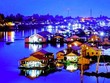 Khi về đêm, làng bè sông Châu Đốc sáng rực như một thành phố nổi lung linh trên sông