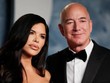 Bà Lauren Sanchez và ông Jeff Bezos. Ảnh: Reuters