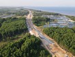 Tuyến đường ven biển từ Nghi Sơn đến Cửa Lò là một trong những dự án trọng điểm đang được triển khai thi công