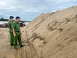 Cơ quan công an phát hiện vụ khai thác hơn 2.000m3 cát lậu tại huyện Quảng Ninh, tỉnh Quảng Bình: Ảnh: CA Quảng Bình