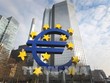 Biểu tượng đồng euro tại Frankfurt, Đức. Ảnh: AFP/ TTXVN