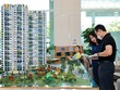Khách tham quan mua nhà tại dự án của Phú Đông 