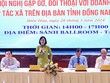 Bà Nguyễn Thị Hoàng, Phó chủ tịch UBND tỉnh Đồng Nai giải đáp thắc mắc của một số doanh nghiệp 