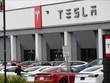 Một phòng trưng bày của Tesla tại California, Mỹ. Ảnh tư liệu: AFP/TTXVN