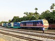 Năng lực khai thác của hệ thống đường sắt còn hạn chế so với tiềm năng do thiếu nguồn lực đầu tư (Ảnh: Đức tThanh) 