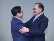 Thủ tướng Chính phủ Phạm Minh Chính gặp Thủ tướng Malaysia Anwar Ibrahim. Ảnh: Nhật Bắc. 