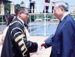 Chủ tịch Quốc hội Sri Lanka Jagath Wickramaratne đón Tổng Bí thư, Chủ tịch nước Tô Lâm - Ảnh: TTXVN