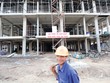 Thị trường xây dựng hiện đối mặt áp lực tìm người khi các đại dự án hạ tầng và bất động sản quy mô lớn đồng loạt tăng tốc triển khai