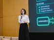 Bà Đoàn Thị Hà, Phó Tổng Giám Đốc Ngành hàng Tự Động Hóa Công Nghiệp Schneider Electric
