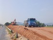 Dự án nâng cấp cải tạo quốc lộ 14B đang chậm tiến độ xây dựng.