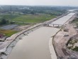 Một đoạn Suối Cái đã hoàn thành phần kè 2 bên. 