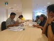 Người dân nộp hồ sơ đăng ký mua nhà ở xã hội tại một dự án tại Đà Nẵng. Ảnh: Linh Đan