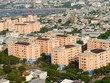 Bộ Xây dựng chủ trì, phối hợp với các bộ, cơ quan và các địa phương đề xuất cơ chế phù hợp để huy động, phân bổ, sử dụng ngân sách nhà nước, nguồn lực xã hội cho phát triển nhà ở cho thuê, cơ chế vận hành quản lý (trong đó có cho quản lý kinh doanh thương mại tại các khu nhà cho thuê theo hình thức phù hợp), giao chỉ tiêu cụ thể phát triển nhà ở cho thuê trên cả nước.